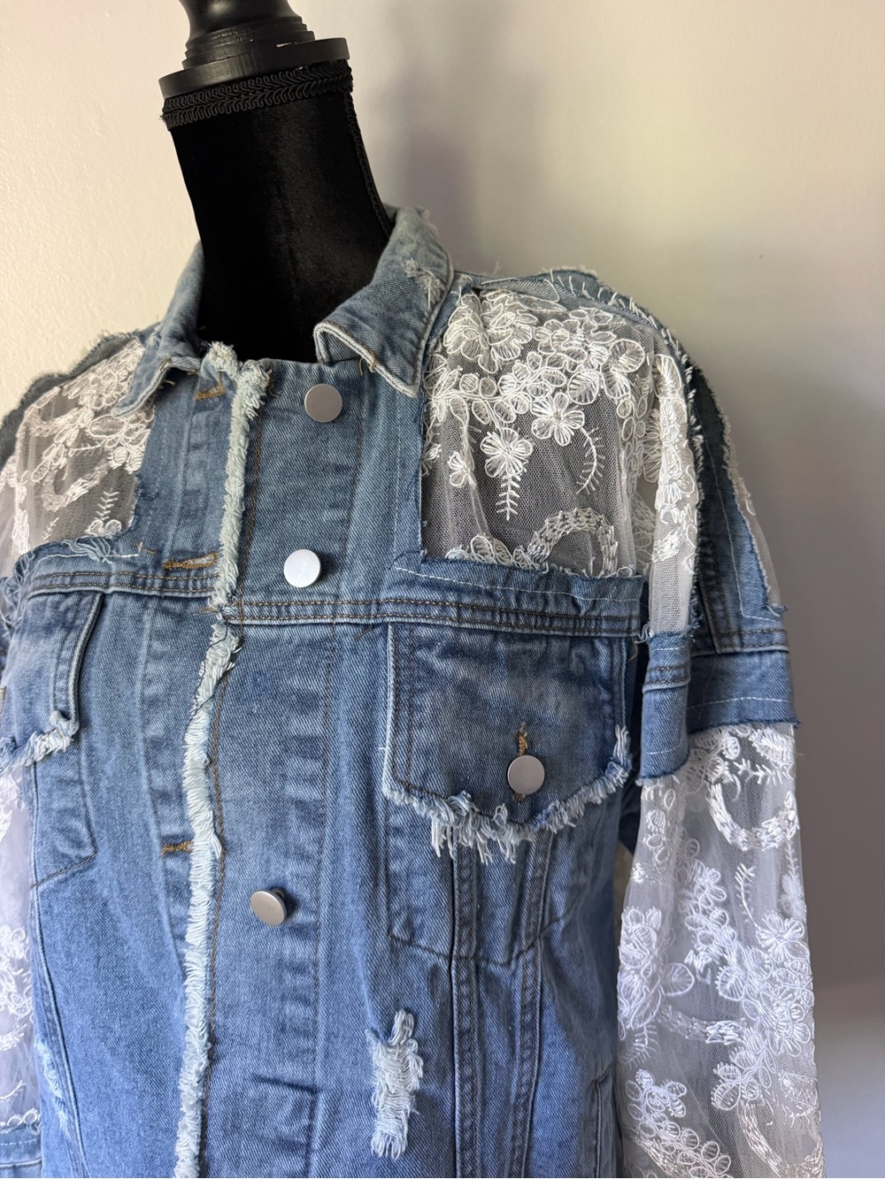 Lace Panel Distressed Light Wash Denim Jacket - Picture 4 of 11